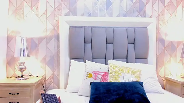 miss vivienne online show from 02-05-26, 07:40