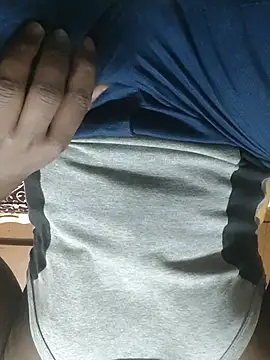 Snapshot of hunter379 chatting on 11-29-25, 08:17 hunter379 online show from 11-29-25, 08:17