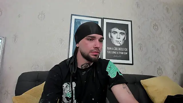 Snapshot of KaneHunter chatting on 05-04-26, 11:01 KaneHunter online show from 05-04-26, 11:01