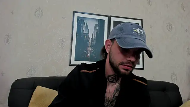 Snapshot of KaneHunter chatting on 05-15-26, 11:01 KaneHunter online show from 05-15-26, 11:01