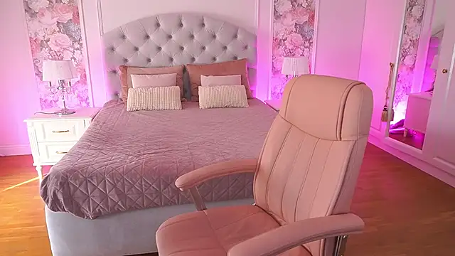 KissableKira online show from 03-19-26, 08:18