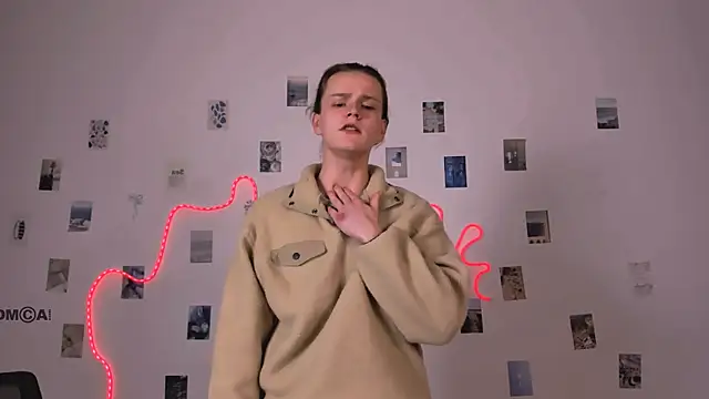 Snapshot of leo_void chatting on 01-13-26, 08:14 leo void online show from 01-13-26, 08:14