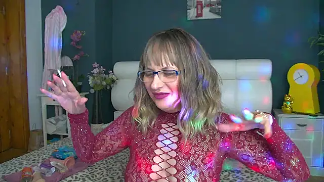 Cougar Milff online show from 05-18-26, 04:02