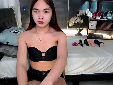 sylvannia cumslut online show from 02-17-26, 04:24