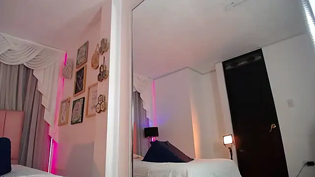 IsabelleDaza online show from 02-26-26, 12:04