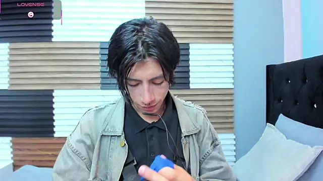 LiamShelby online show from 01-15-26, 04:17