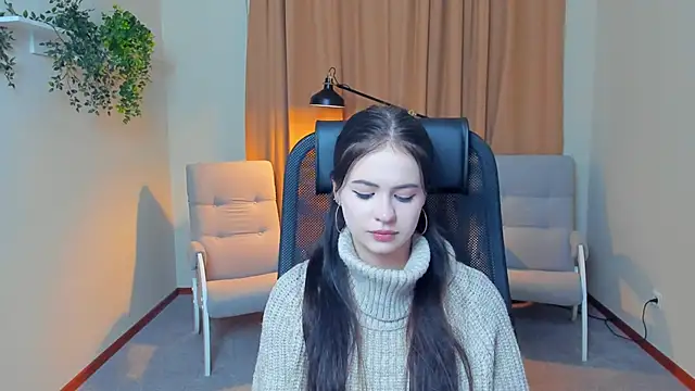 EvieWycoff online show from 12-01-25, 12:10