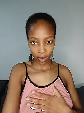 MsParisSmith online show from 11-28-25, 11:13