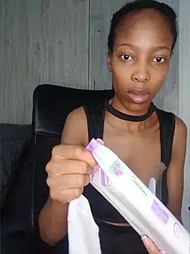 MsParisSmith online show from 04-15-26, 10:10