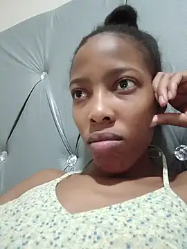 Snapshot of MsParisSmith chatting on 07-19-26, 07:17 MsParisSmith online show from 07-19-26, 07:17