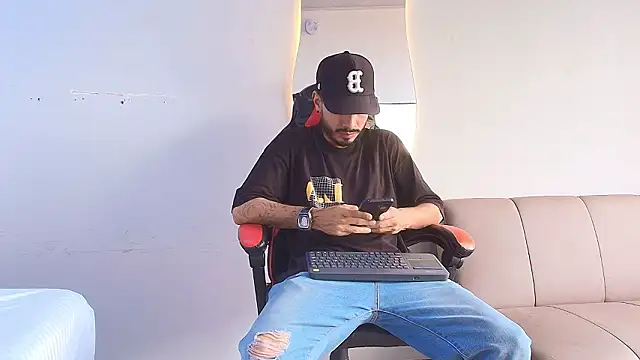 MatthewCullen online show from 02-11-26, 07:52