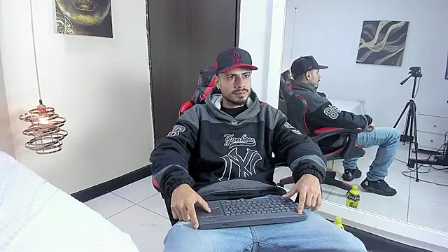 MatthewCullen online show from 04-06-26, 05:08