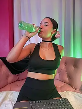 ZoeyFierce online show from 02-02-26, 02:05