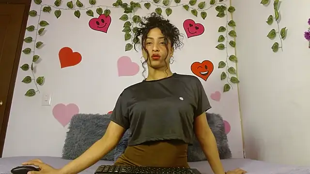 Snapshot of MarillynMorgan chatting on 06-12-26, 04:17 MarillynMorgan online show from 06-12-26, 04:17
