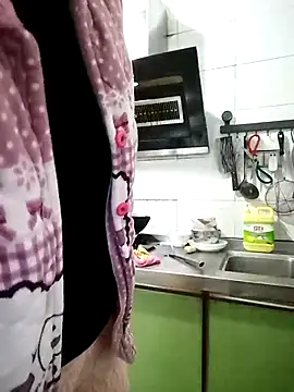 mimi2052 online show from 12-18-25, 12:33