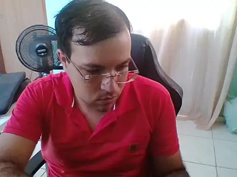 Snapshot of Silvakkfitk chatting on 04-22-26, 12:18 Silvakkfitk online show from 04-22-26, 12:18