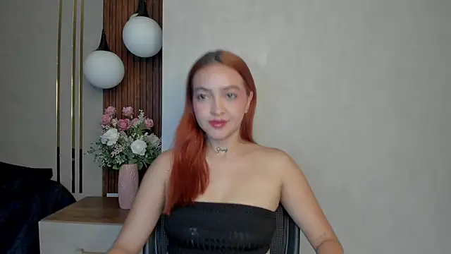 AliceHills  online show from 12-18-25, 12:22