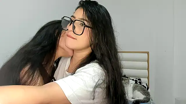 ROUS SWEET  online show from 04-05-26, 02:20