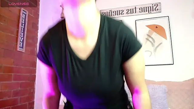 yeimi eclipse online show from 11-28-25, 03:42