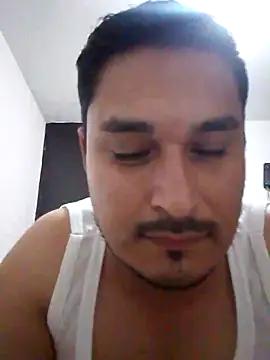 Snapshot of cristian112090 chatting on 08-02-26, 07:18 cristian112090 online show from 08-02-26, 07:18