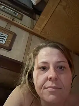 WhitNmike online show from 12-18-25, 01:17