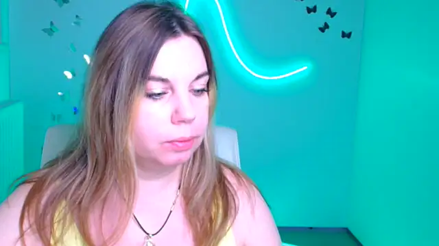 Snapshot of Amanda_Swannn chatting on 12-02-25, 06:41 Amanda Swannn online show from 12-02-25, 06:41