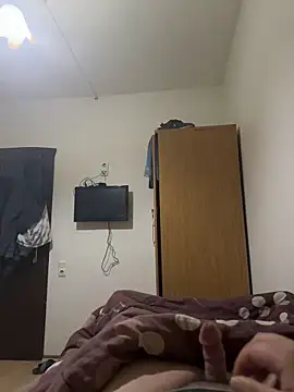 Snapshot of brt2552 chatting on 03-13-26, 08:04 brt2552 online show from 03-13-26, 08:04