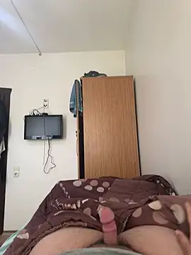 Snapshot of brt2552 chatting on 03-14-26, 11:04 brt2552 online show from 03-14-26, 11:04