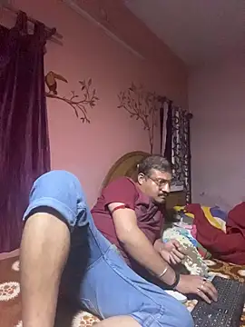 Snapshot of Saxymood1111 chatting on 03-11-26, 08:04 Saxymood1111 online show from 03-11-26, 08:04