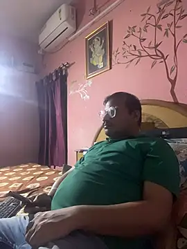 Snapshot of Saxymood1111 chatting on 03-17-26, 09:29 Saxymood1111 online show from 03-17-26, 09:29