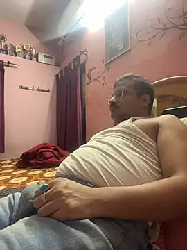 Snapshot of Saxymood1111 chatting on 03-18-26, 09:34 Saxymood1111 online show from 03-18-26, 09:34