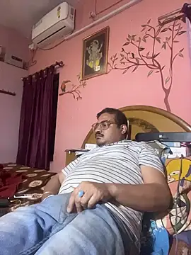 Snapshot of Saxymood1111 chatting on 03-23-26, 05:39 Saxymood1111 online show from 03-23-26, 05:39