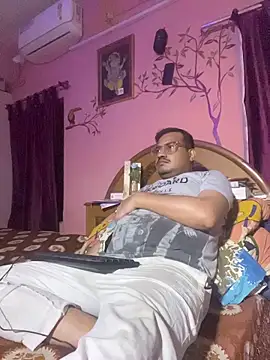 Snapshot of Saxymood1111 chatting on 03-29-26, 05:46 Saxymood1111 online show from 03-29-26, 05:46