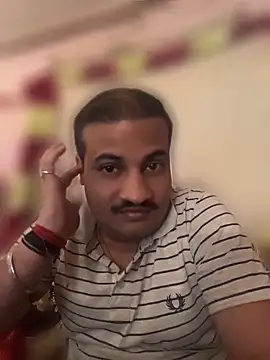 Snapshot of Saxymood1111 chatting on 04-08-26, 09:31 Saxymood1111 online show from 04-08-26, 09:31