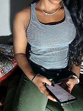 Snapshot of pooja199 chatting on 02-08-26, 07:50 pooja199 online show from 02-08-26, 07:50