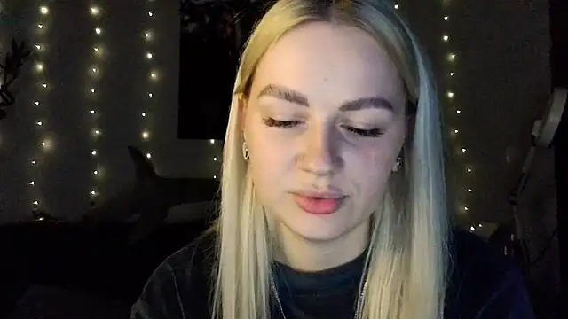 Snapshot of Whitehex666 chatting on 12-04-25, 04:38 Whitehex666 online show from 12-04-25, 04:38