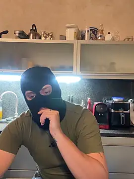 Snapshot of Shadowx699 chatting on 11-30-25, 07:07 Shadowx699 online show from 11-30-25, 07:07