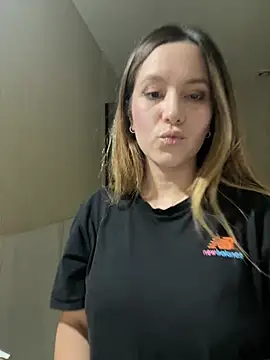 Snapshot of Nasss7 chatting on 02-11-26, 03:39 Nasss7 online show from 02-11-26, 03:39