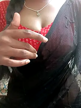 Snapshot of tamil__naughtykanmani chatting on 02-19-26, 07:48 tamil naughtykanmani online show from 02-19-26, 07:48