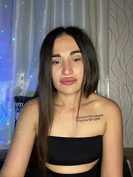 Snapshot of MonikaSi chatting on 05-11-26, 05:21 MonikaSi online show from 05-11-26, 05:21