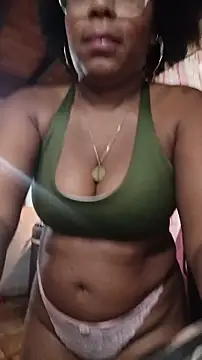 Snapshot of ChanneldelaCroix chatting on 02-18-26, 12:34 ChanneldelaCroix online show from 02-18-26, 12:34