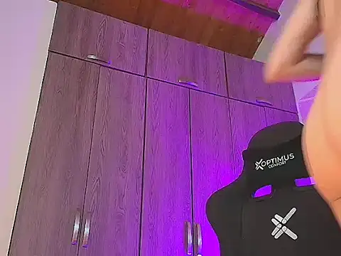 Doll Dollys  online show from 12-05-25, 01:36