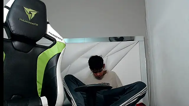 Lil babyyy  online show from 12-20-25, 03:35