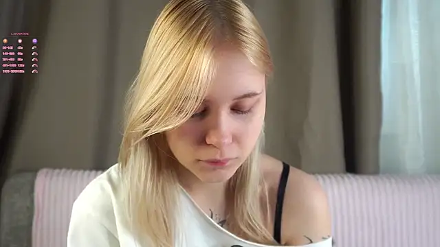 AunclreaVache online show from 04-20-26, 03:09