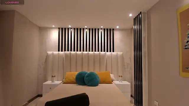 RossiRivers online show from 12-18-25, 11:27