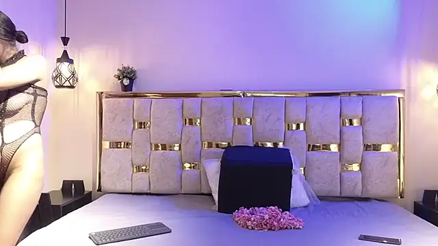 Snapshot of _Caroline34 chatting on 03-24-26, 10:31 Caroline34 online show from 03-24-26, 10:31