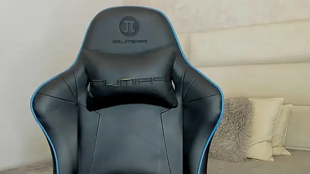 Snapshot of maddox_santana chatting on 12-15-25, 08:07 maddox santana online show from 12-15-25, 08:07