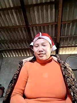 Snapshot of LeoPet2x chatting on 01-18-26, 04:49 LeoPet2x online show from 01-18-26, 04:49