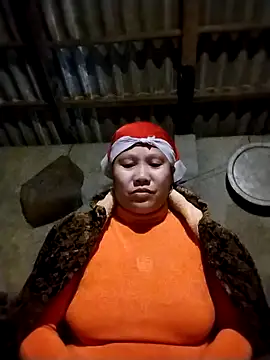 Snapshot of LeoPet2x chatting on 01-18-26, 04:55 LeoPet2x online show from 01-18-26, 04:55