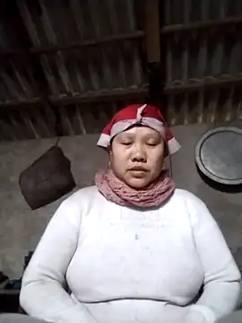 Snapshot of LeoPet2x chatting on 02-03-26, 01:59 LeoPet2x online show from 02-03-26, 01:59